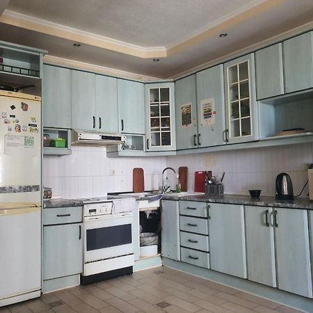 Хостел Оболонь Киев Экстерьер фото